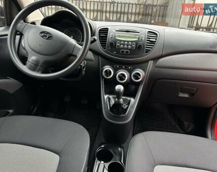 Красный Хендай и10, объемом двигателя 1.1 л и пробегом 113 тыс. км за 5000 $, фото 14 на Automoto.ua