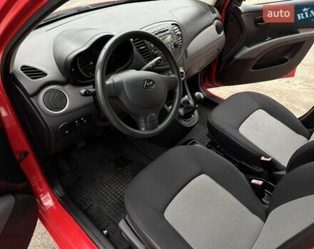 Красный Хендай и10, объемом двигателя 1.1 л и пробегом 113 тыс. км за 5000 $, фото 15 на Automoto.ua