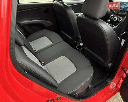 Красный Хендай и10, объемом двигателя 1.1 л и пробегом 113 тыс. км за 5000 $, фото 16 на Automoto.ua