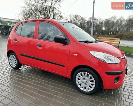 Красный Хендай и10, объемом двигателя 1.1 л и пробегом 113 тыс. км за 5000 $, фото 2 на Automoto.ua