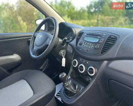 Червоний Хендай і10, об'ємом двигуна 1.25 л та пробігом 124 тис. км за 4590 $, фото 80 на Automoto.ua