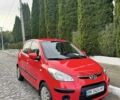 Красный Хендай и10, объемом двигателя 1.1 л и пробегом 110 тыс. км за 5200 $, фото 1 на Automoto.ua