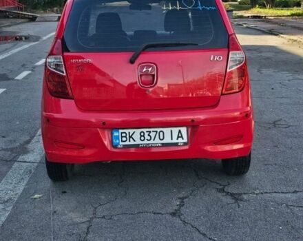 Красный Хендай и10, объемом двигателя 1.1 л и пробегом 90 тыс. км за 5000 $, фото 5 на Automoto.ua