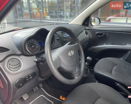 Красный Хендай и10, объемом двигателя 1.1 л и пробегом 117 тыс. км за 5499 $, фото 31 на Automoto.ua