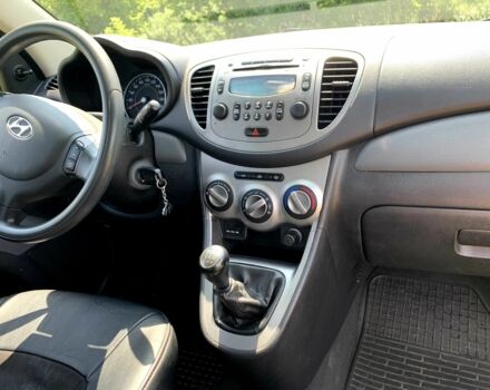 Червоний Хендай і10, об'ємом двигуна 1.2 л та пробігом 128 тис. км за 4800 $, фото 8 на Automoto.ua