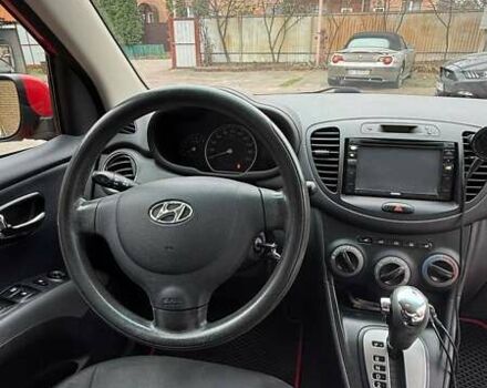 Красный Хендай и10, объемом двигателя 1.25 л и пробегом 186 тыс. км за 6100 $, фото 10 на Automoto.ua