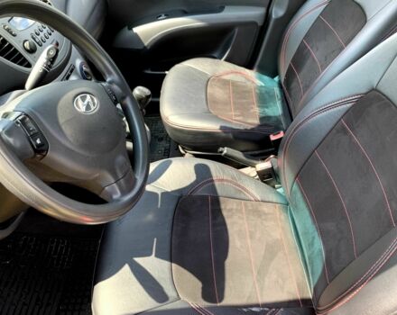 Червоний Хендай і10, об'ємом двигуна 1.2 л та пробігом 128 тис. км за 4800 $, фото 10 на Automoto.ua