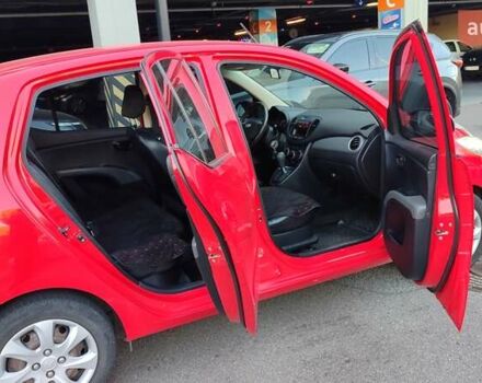Красный Хендай и10, объемом двигателя 1.09 л и пробегом 158 тыс. км за 5500 $, фото 17 на Automoto.ua