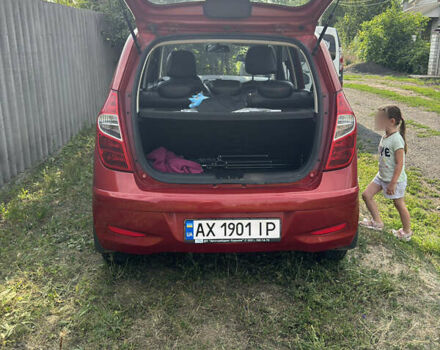 Красный Хендай и10, объемом двигателя 1.09 л и пробегом 91 тыс. км за 5000 $, фото 9 на Automoto.ua