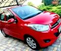 Красный Хендай и10, объемом двигателя 1.1 л и пробегом 62 тыс. км за 7999 $, фото 1 на Automoto.ua