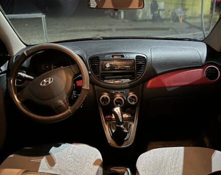 Хендай и10 2012 в Черновцах на Automoto.ua Красный Хендай и10, объемом двигателя 1.09 л и пробегом 185 тыс. км за 6200 $, фото 19 на Automoto.ua