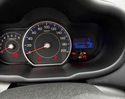 Хендай и10 2012 в Черкассах на Automoto.ua Красный Хендай и10, объемом двигателя 1.09 л и пробегом 66 тыс. км за 4487 $, фото 4 на Automoto.ua