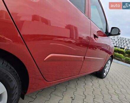 Красный Хендай и10, объемом двигателя 1.09 л и пробегом 74 тыс. км за 6750 $, фото 16 на Automoto.ua