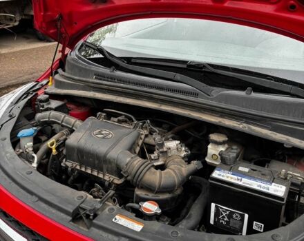 Хендай и10 2012 в Черкассах на Automoto.ua Красный Хендай и10, объемом двигателя 1.09 л и пробегом 66 тыс. км за 4487 $, фото 7 на Automoto.ua