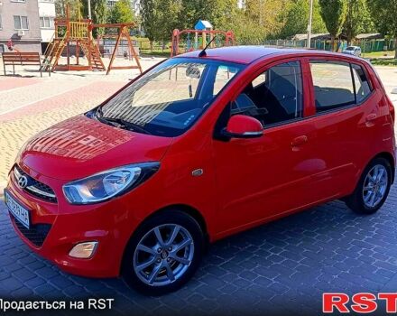 Красный Хендай и10, объемом двигателя 1.2 л и пробегом 108 тыс. км за 6950 $, фото 1 на Automoto.ua