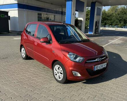 Красный Хендай и10, объемом двигателя 1.25 л и пробегом 86 тыс. км за 6100 $, фото 2 на Automoto.ua
