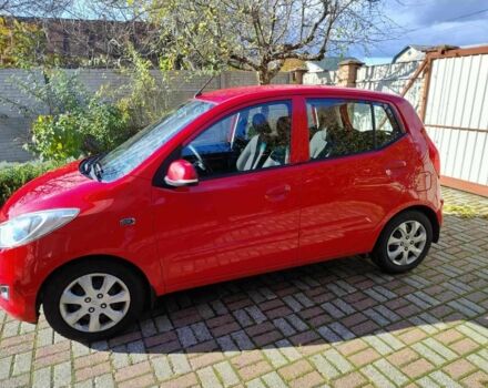 Красный Хендай и10, объемом двигателя 1.1 л и пробегом 114 тыс. км за 6400 $, фото 4 на Automoto.ua