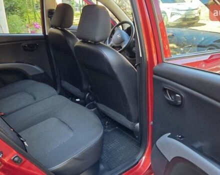 Хендай и10 2013 в Харькове на Automoto.ua Красный Хендай и10, объемом двигателя 1.2 л и пробегом 48 тыс. км за 8950 $, фото 15 на Automoto.ua