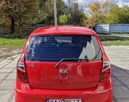 Красный Хендай и10, объемом двигателя 1.1 л и пробегом 102 тыс. км за 6400 $, фото 1 на Automoto.ua