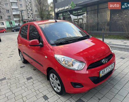 Красный Хендай и10, объемом двигателя 1.1 л и пробегом 48 тыс. км за 5900 $, фото 1 на Automoto.ua
