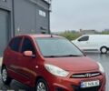 Красный Хендай и10, объемом двигателя 1.1 л и пробегом 97 тыс. км за 7800 $, фото 1 на Automoto.ua