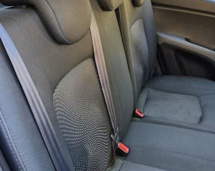 Красный Хендай и10, объемом двигателя 1.2 л и пробегом 48 тыс. км за 9000 $, фото 24 на Automoto.ua