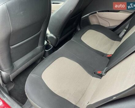 Красный Хендай и10, объемом двигателя 1.2 л и пробегом 103 тыс. км за 8999 $, фото 14 на Automoto.ua