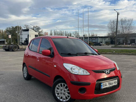 Красный Хендай и10, объемом двигателя 1.2 л и пробегом 154 тыс. км за 4500 $, фото 1 на Automoto.ua