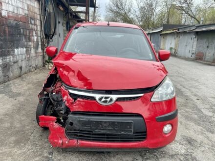 Хендай и10 2008 в Киеве на Automoto.ua Красный Хендай и10, объемом двигателя 1.25 л и пробегом 150 тыс. км за 2850 $, фото 1 на Automoto.ua