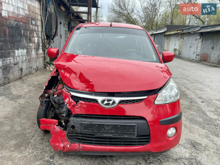 Хендай и10 2008 в Киеве на Automoto.ua Красный Хендай и10, объемом двигателя 1.25 л и пробегом 150 тыс. км за 2650 $, фото 1 на Automoto.ua