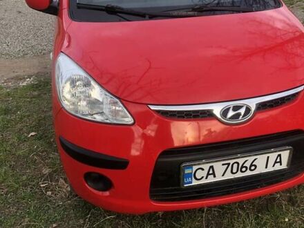 Хендай и10 2008 в Ватутино на Automoto.ua Красный Хендай и10, объемом двигателя 1.1 л и пробегом 115 тыс. км за 4700 $, фото 1 на Automoto.ua