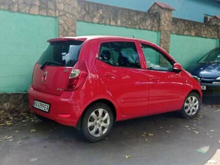 Хендай и10 2011 в Киеве на Automoto.ua Красный Хендай и10, объемом двигателя 1.25 л и пробегом 77 тыс. км за 6000 $, фото 1 на Automoto.ua