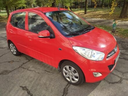 Хендай и10 2011 в Запорожье на Automoto.ua Красный Хендай и10, объемом двигателя 1.2 л и пробегом 64 тыс. км за 6800 $, фото 1 на Automoto.ua