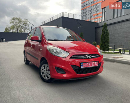 Хендай і10 2011 у Києві на Automoto.ua Червоний Хендай і10, об'ємом двигуна 1.1 л та пробігом 117 тис. км за 5499 $, фото 1 на Automoto.ua