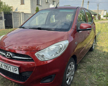 Красный Хендай и10, объемом двигателя 1.09 л и пробегом 91 тыс. км за 5000 $, фото 1 на Automoto.ua