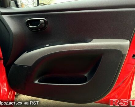 Хендай и10, объемом двигателя 1.1 л и пробегом 113 тыс. км за 5000 $, фото 12 на Automoto.ua