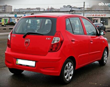 Хендай и10, объемом двигателя 1.1 л и пробегом 64 тыс. км за 5800 $, фото 2 на Automoto.ua