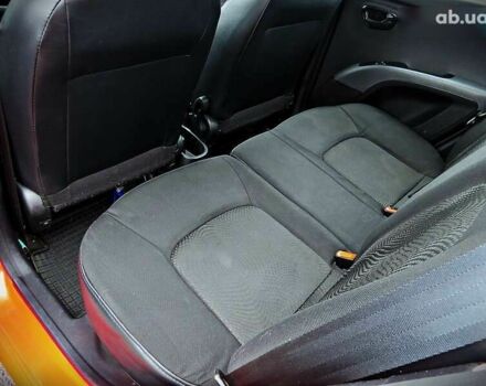 Хендай и10, объемом двигателя 1.1 л и пробегом 64 тыс. км за 5800 $, фото 10 на Automoto.ua