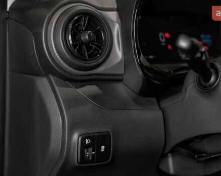 купить новое авто Хендай и10 2025 года от официального дилера Hyundai центр Львів Хендай фото