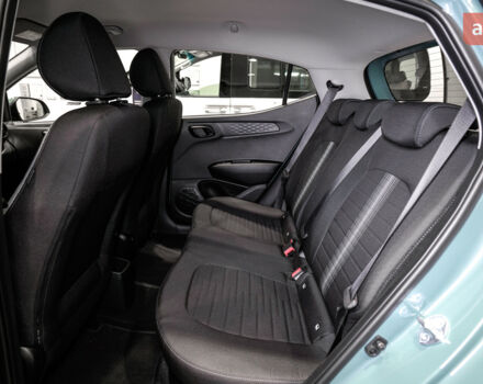 купить новое авто Хендай и10 2025 года от официального дилера Hyundai центр Львів Хендай фото