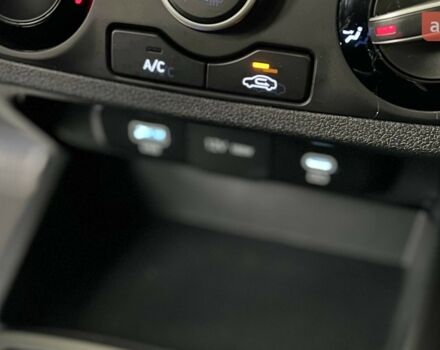 Хендай і10, об'ємом двигуна 1.2 л та пробігом 0 тис. км за 20849 $, фото 50 на Automoto.ua