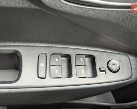 Хендай и10, объемом двигателя 1.2 л и пробегом 0 тыс. км за 19328 $, фото 19 на Automoto.ua