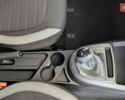 Хендай и10, объемом двигателя 1.2 л и пробегом 0 тыс. км за 19328 $, фото 16 на Automoto.ua