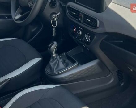 Хендай и10, объемом двигателя 1 л и пробегом 0 тыс. км за 16684 $, фото 29 на Automoto.ua