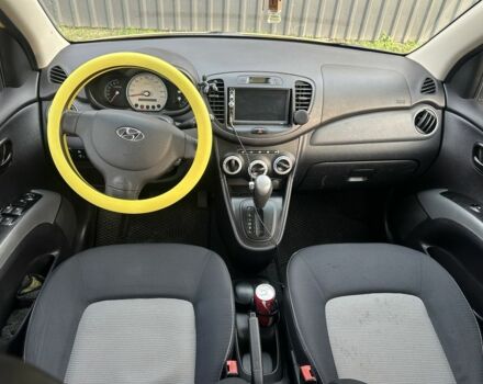 Желтый Хендай и10, объемом двигателя 1.1 л и пробегом 250 тыс. км за 5600 $, фото 14 на Automoto.ua
