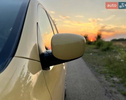 Жовтий Хендай і10, об'ємом двигуна 1.09 л та пробігом 194 тис. км за 4900 $, фото 27 на Automoto.ua