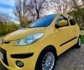 Желтый Хендай и10, объемом двигателя 1.1 л и пробегом 77 тыс. км за 5900 $, фото 2 на Automoto.ua