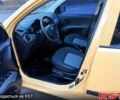 Желтый Хендай и10, объемом двигателя 1.1 л и пробегом 125 тыс. км за 6500 $, фото 5 на Automoto.ua