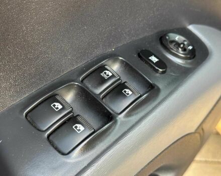 Желтый Хендай и10, объемом двигателя 1.1 л и пробегом 99 тыс. км за 6440 $, фото 9 на Automoto.ua