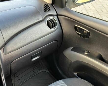 Желтый Хендай и10, объемом двигателя 1.1 л и пробегом 99 тыс. км за 6440 $, фото 16 на Automoto.ua